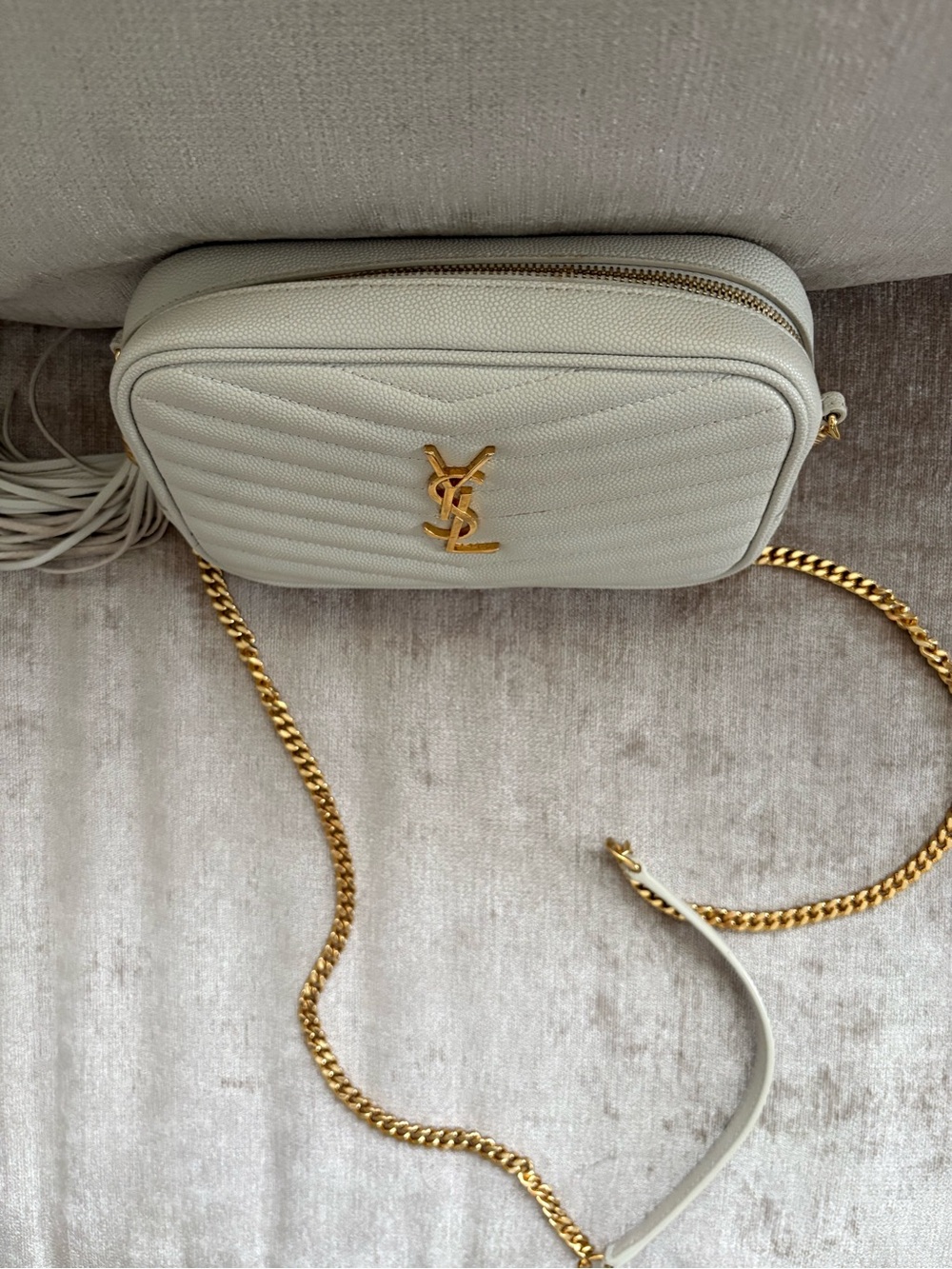 Saint Laurent Quilted Lou Camera Bag in Cream with Gold Hardware - Picture 3 of 6